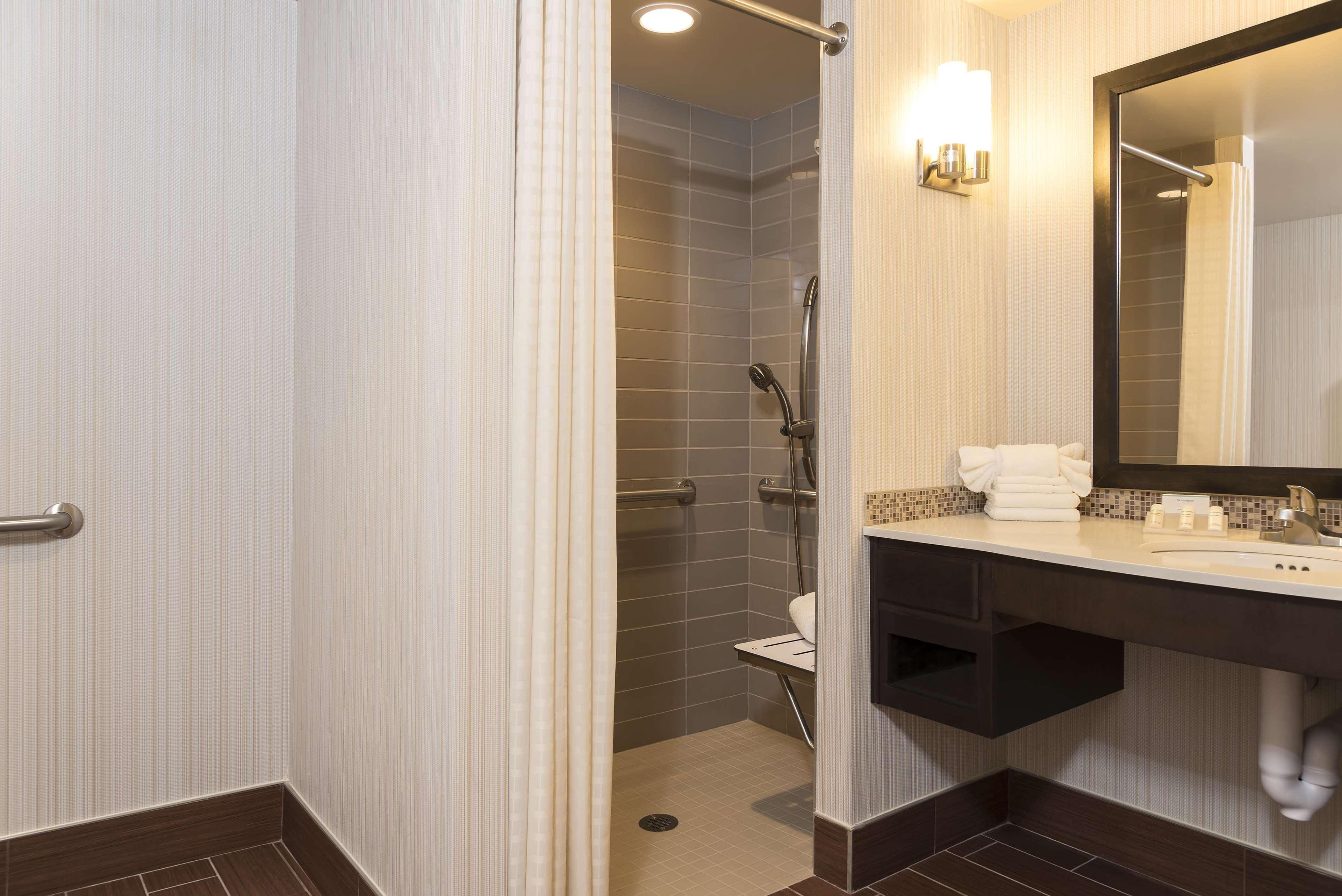 Hilton Garden Inn Louisville Downtown Extérieur photo