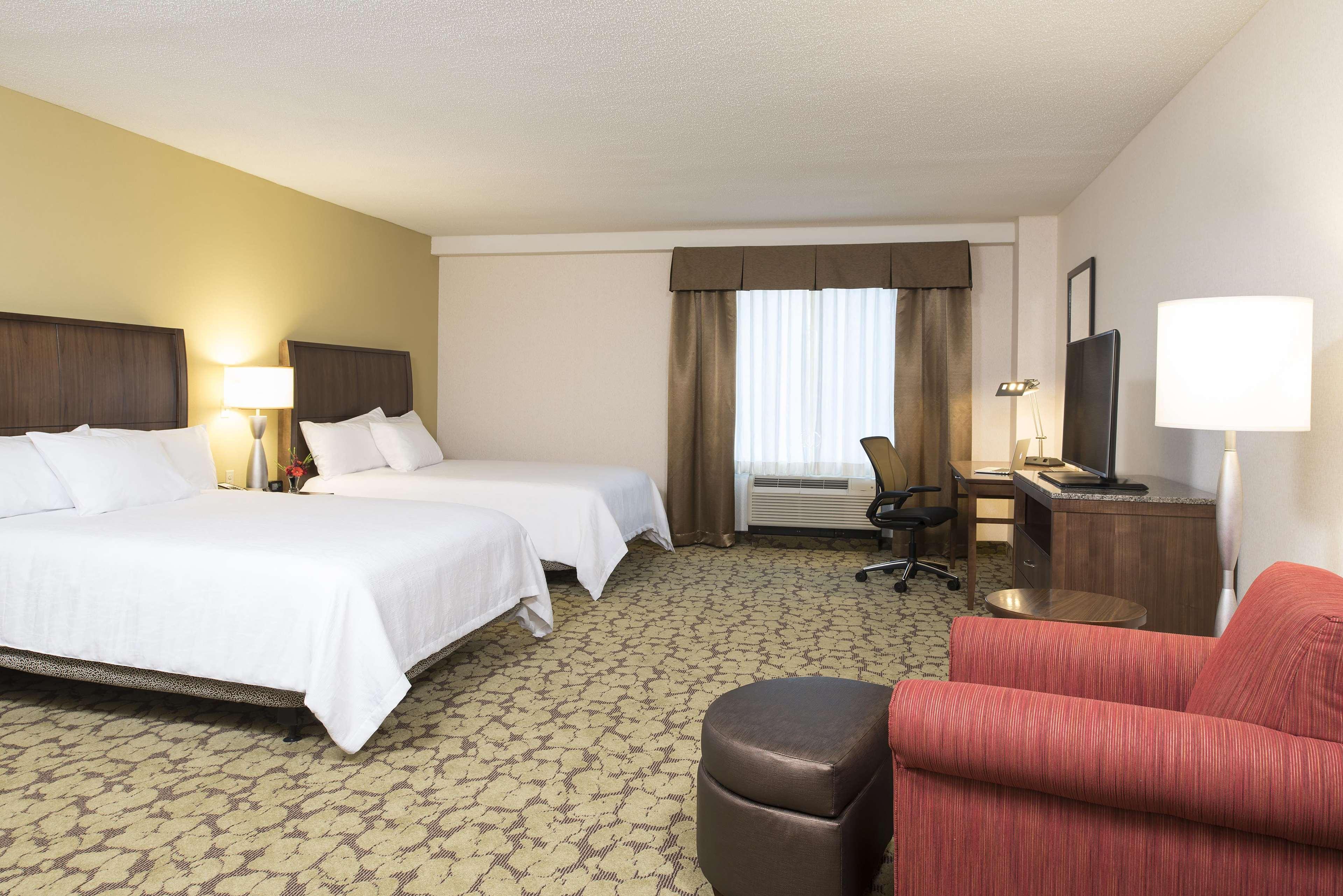 Hilton Garden Inn Louisville Downtown Extérieur photo