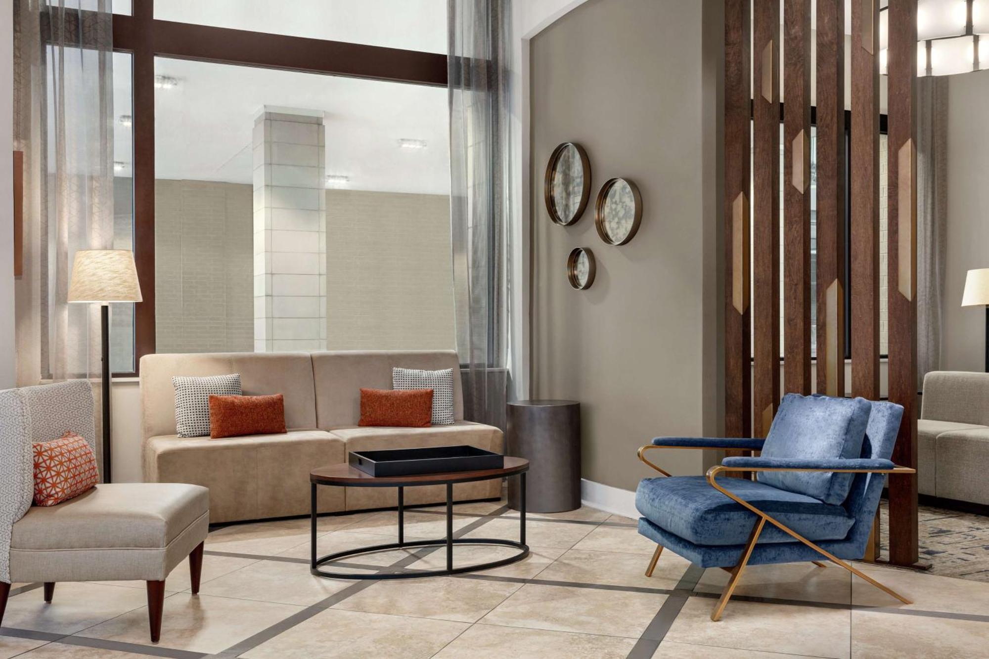 Hilton Garden Inn Louisville Downtown Extérieur photo