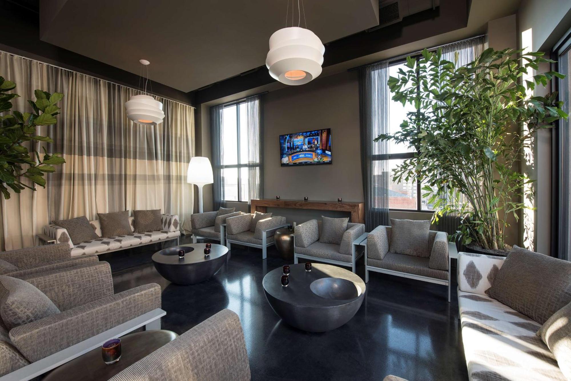 Hilton Garden Inn Louisville Downtown Extérieur photo